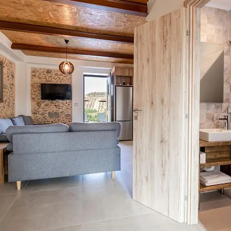 Holiday home Elpida In Myloniana Miloniana
